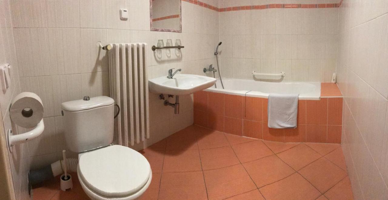 Hotel Remy Bratislava Eksteriør bilde